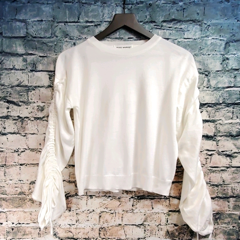 Pixie Market | White Ruched Sleeve Cropped Sweater